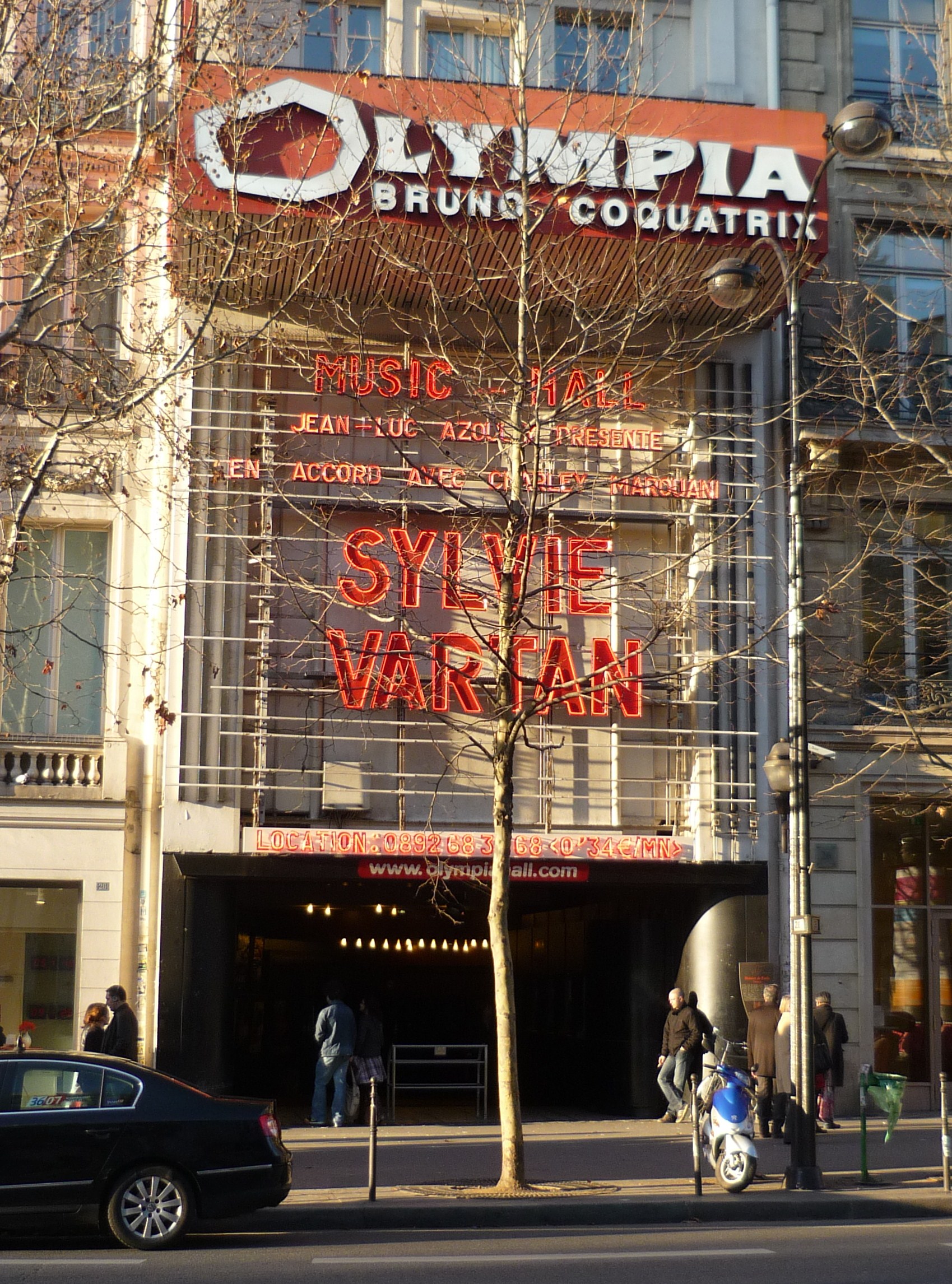 File:L'Olympia (Paris) en 2010.JPG - Wikimedia Commons