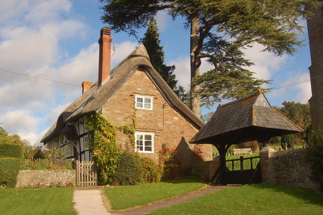 File:Lych gate at Stretton Grandison - geograph.org.uk - 1011032.jpg