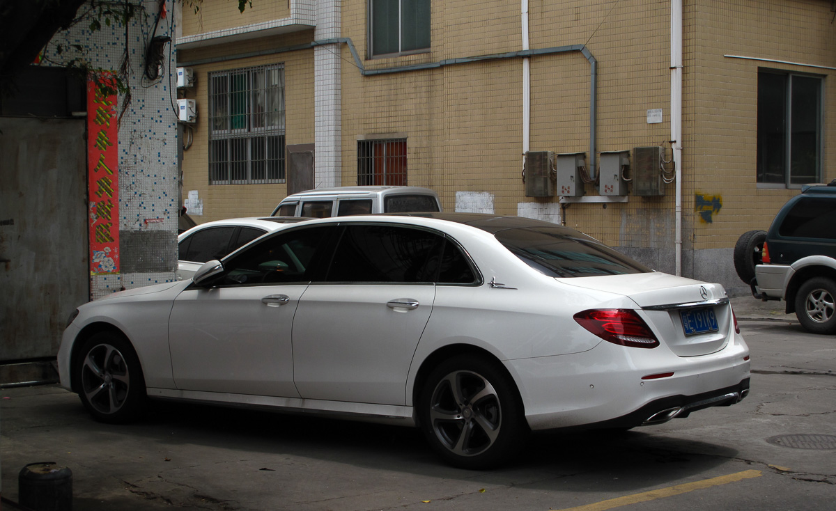 File:Mercedes-Benz W213 E 350 4 matic AMG Line white (cropped).jpg -  Wikipedia