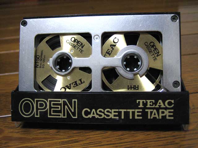 TEAC ティアック　オープンカセットテープ本体、テープ1本。
