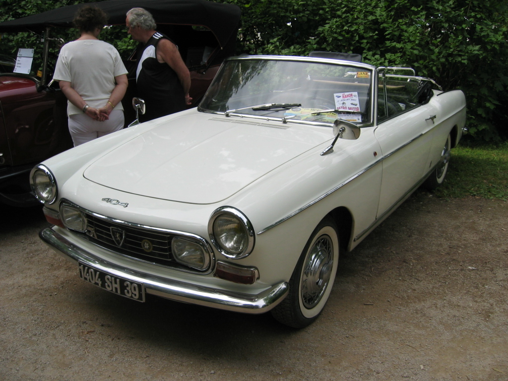 file-peugeot-404-01-jpg