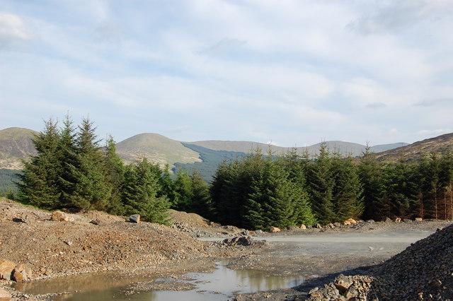 File:Quarry,with Corran of Portmark - geograph.org.uk - 816661.jpg