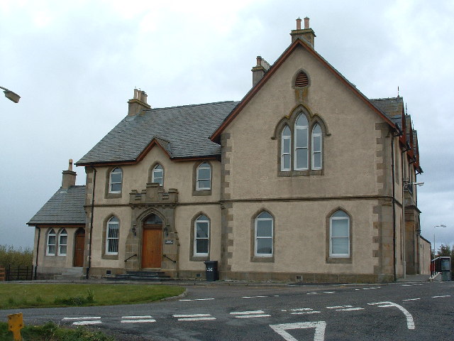 File:Sherriff Court, Lochmaddy - geograph.org.uk - 127048.jpg