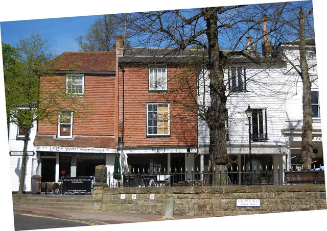 File:The Pantiles - geograph.org.uk - 4013797.jpg