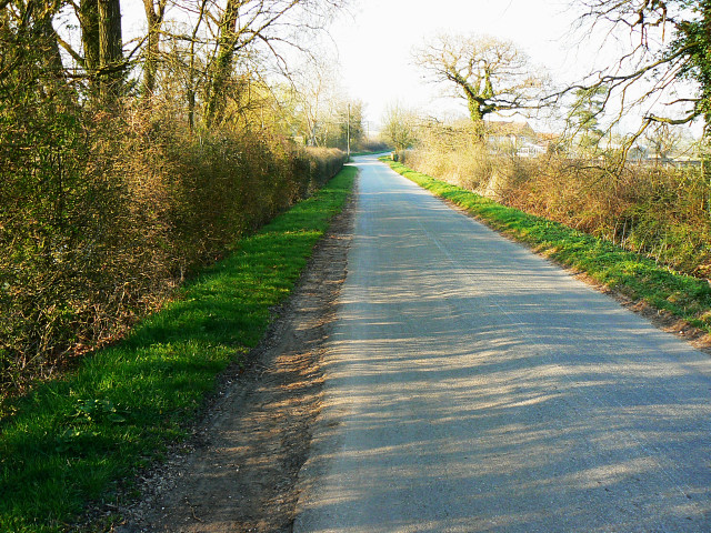 File:The road to Minety - geograph.org.uk - 1234601.jpg