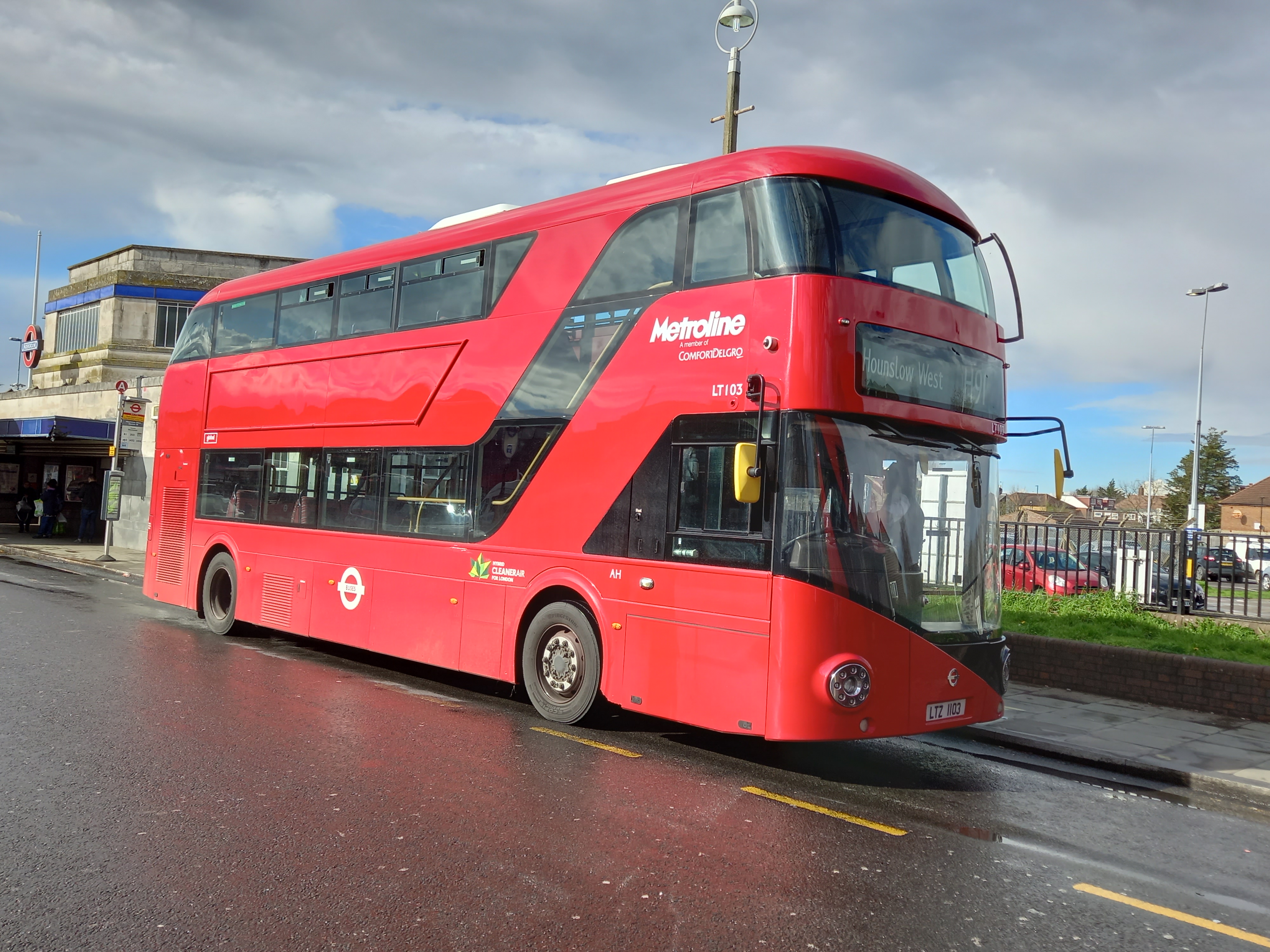 Автобус New Routemaster