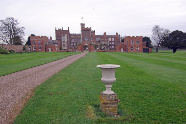 File:Burton Constable Hall - geograph.org.uk - 1253787.jpg