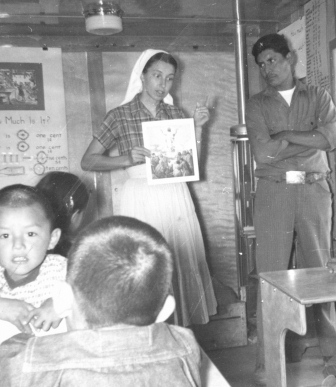 File:Children's Bible class, Chinle Ariz (8428126182).jpg