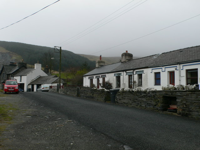 File:Ddol Terrace, Cwm Penmachno - geograph.org.uk - 749547.jpg