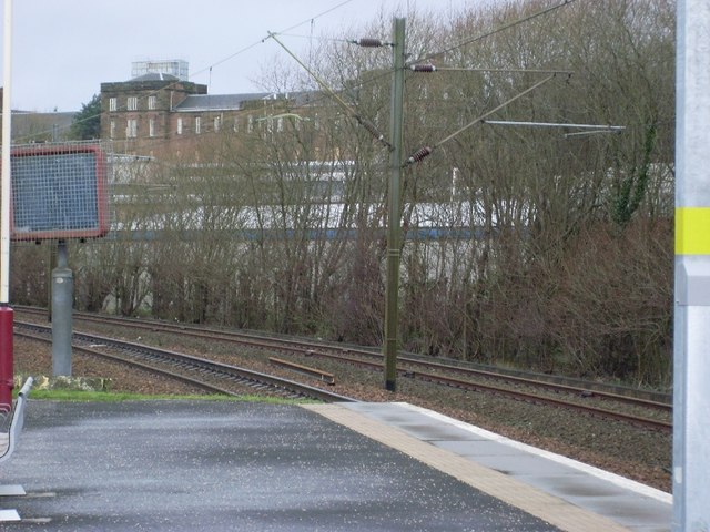 File:End of Hyndland Station platform, looking to Gartnavel Royal Hospital - geograph.org.uk - 668495.jpg