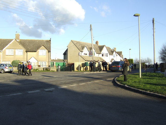 File:Home time - geograph.org.uk - 321116.jpg