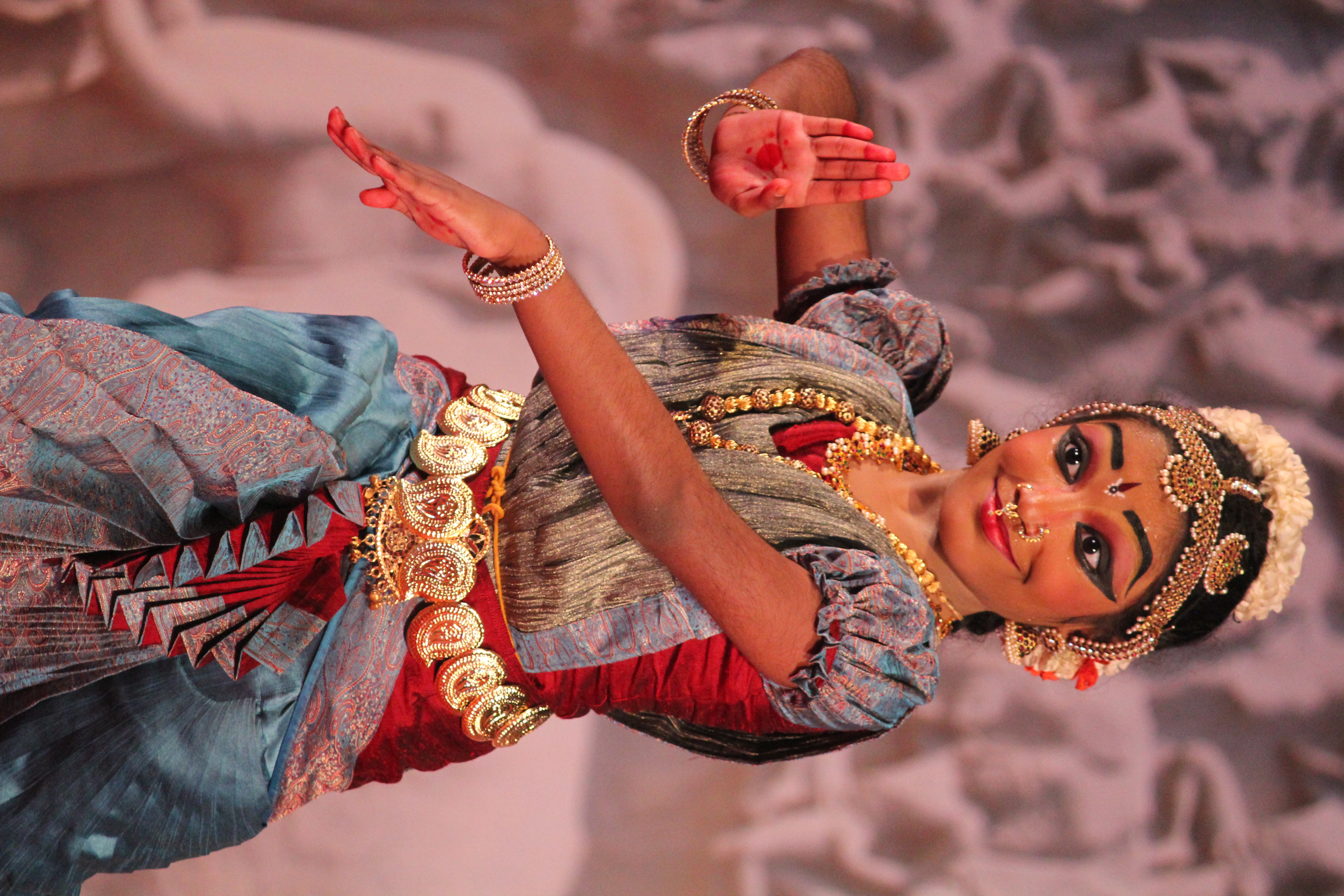 Review - Bharatanatyam and Kuchipudi entertain Bay Area rasikas - Jyotsna  Vaideeswaran