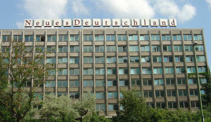 File:Neues deutschland haus.jpg