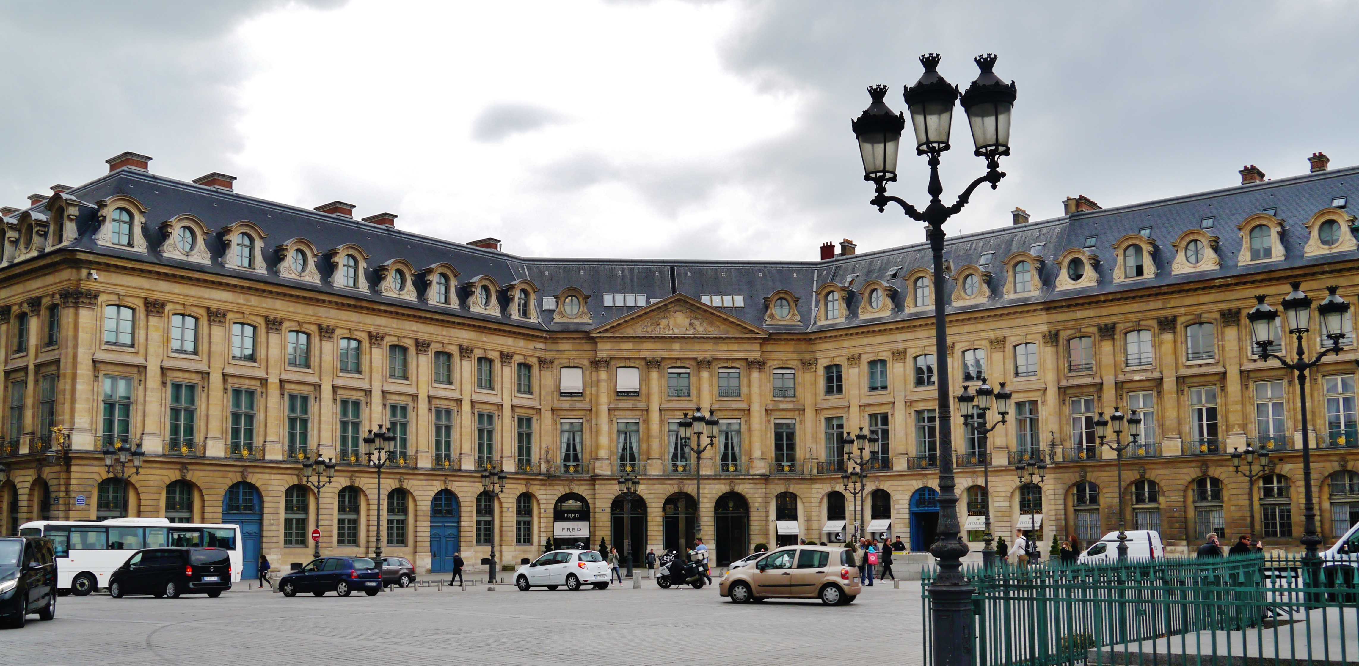 File:Paris Hôtel de Ségur 22 place Vendôme 2012 2.jpg - Wikimedia