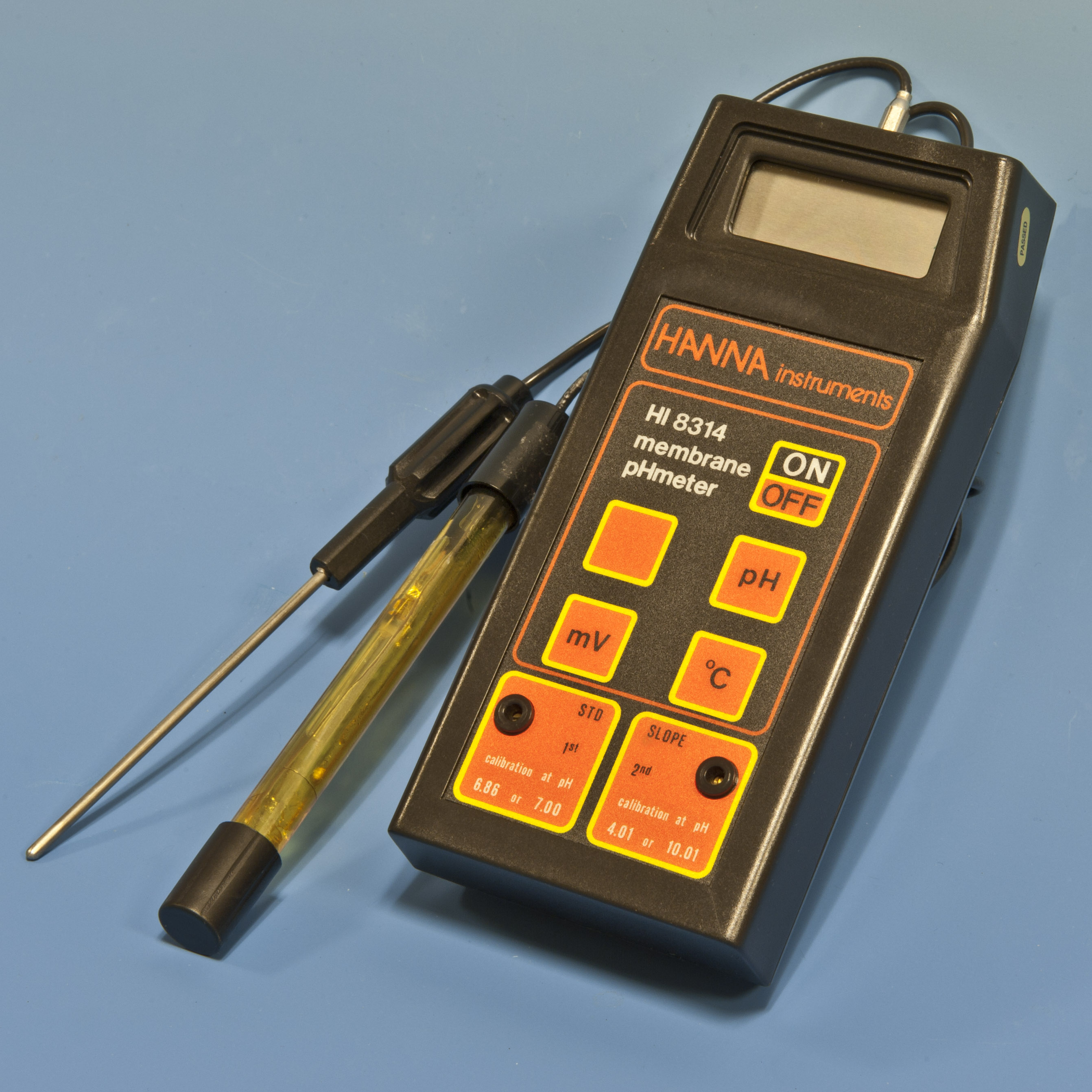 Можно метр. PH метр Hanna. Hanna Hi 8314. PH 1100 H - PH Meter. PH-метр n-5170 измерительный прибор.