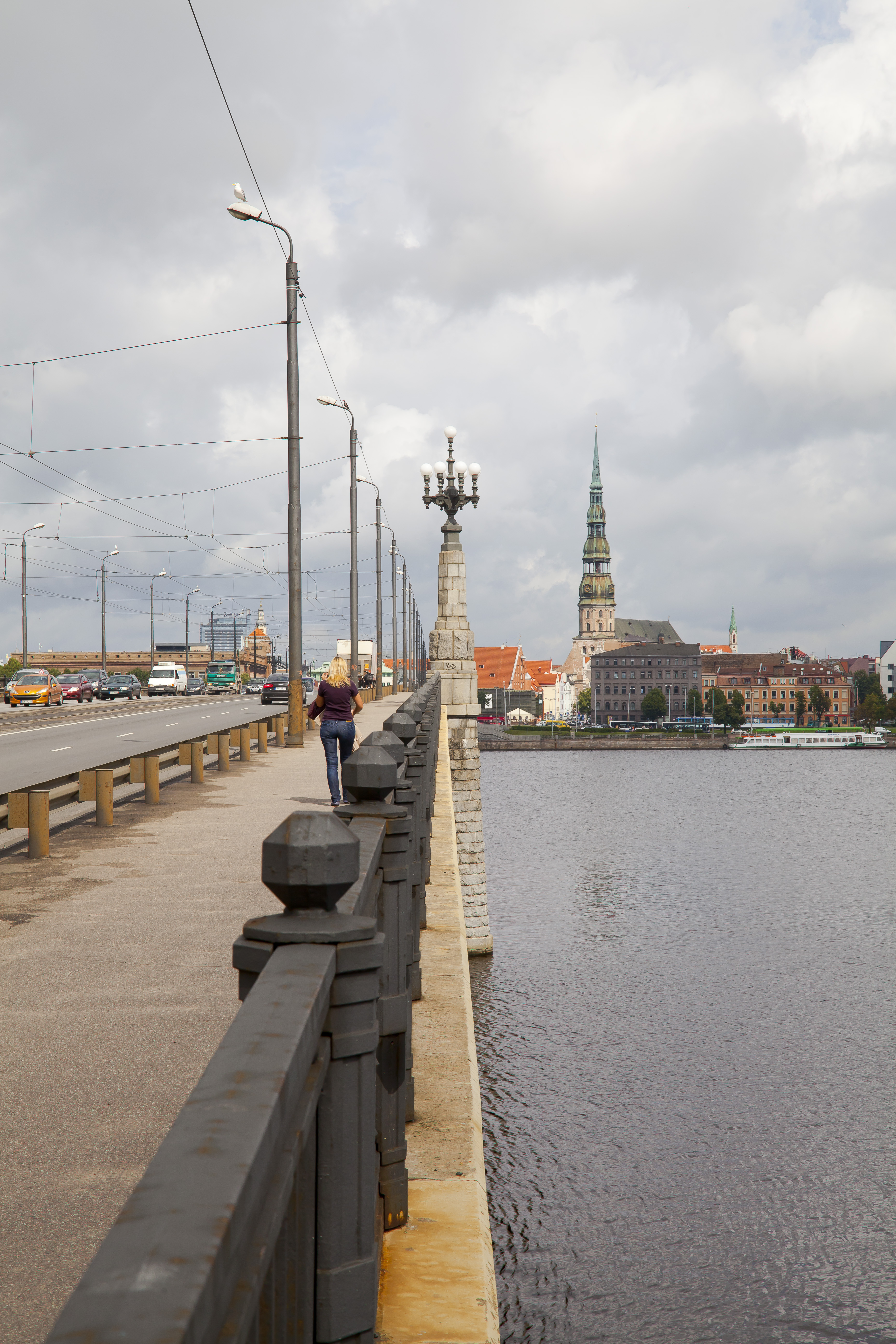 мост в риге через даугаву