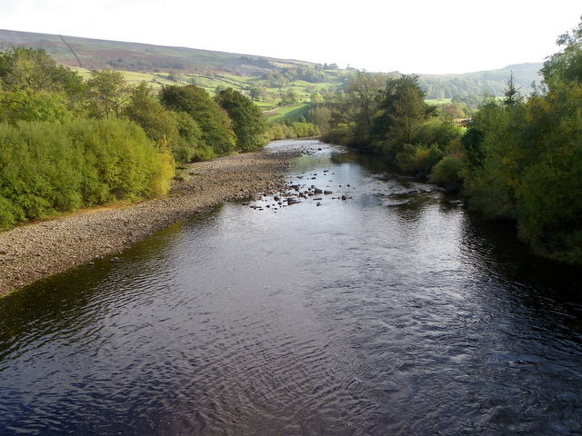 River Swale, Grinton - geograph.org.uk - 2195256