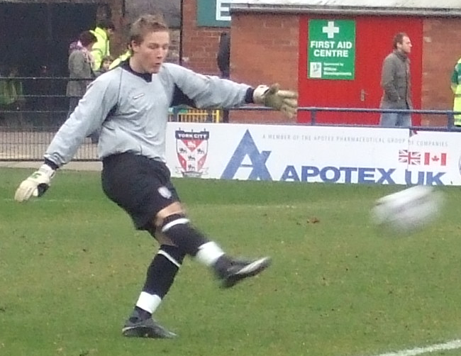 File:Simon Evans York City v. Weymouth 2.png