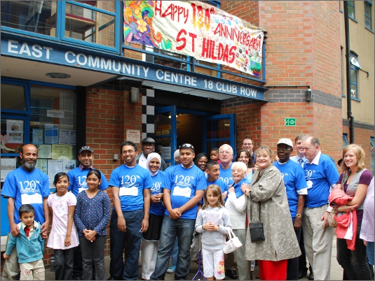 File:St Hilda's East 120th Anniversary sponsored walk.JPG