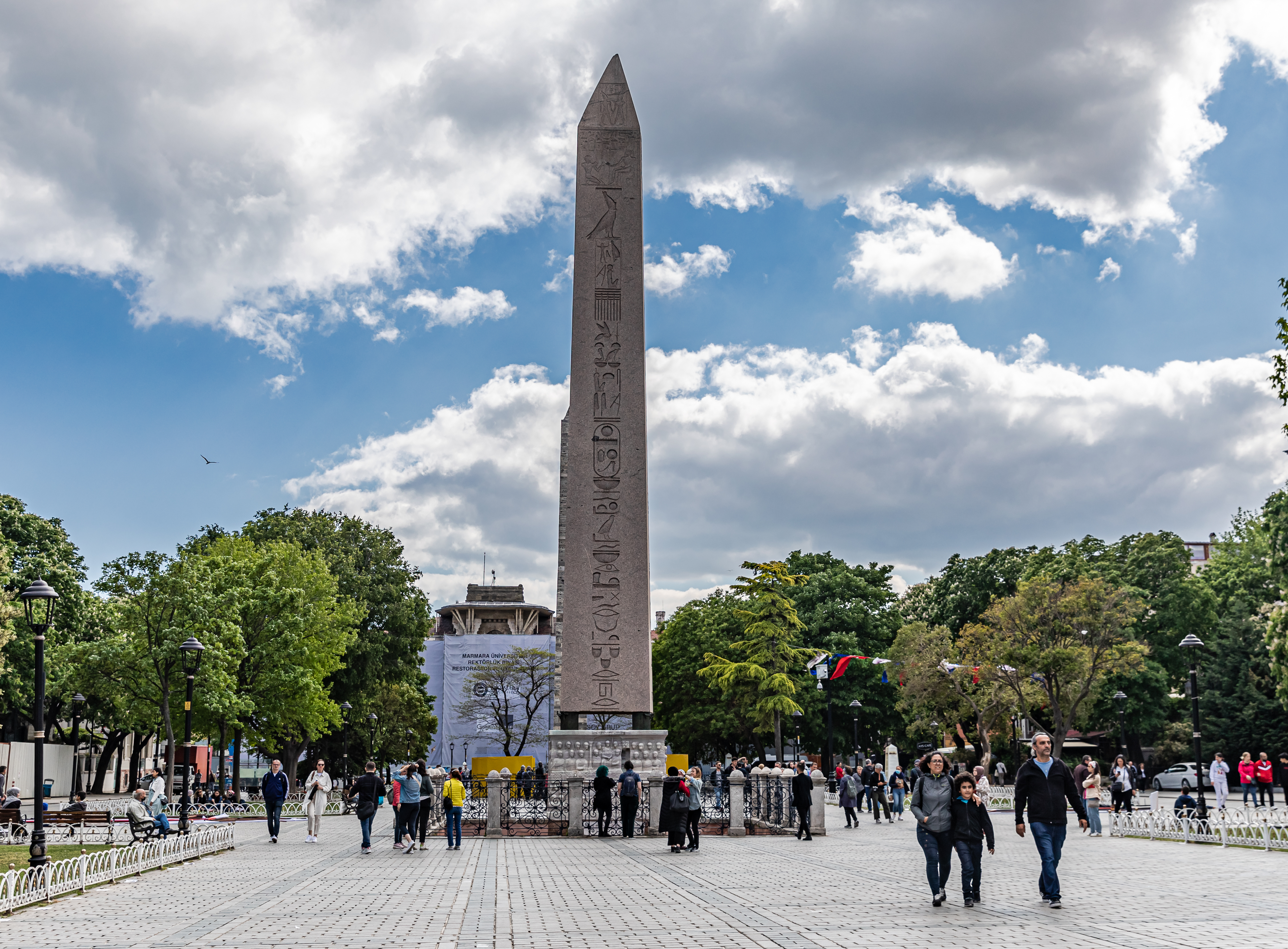 File:Sultanahmet Square, Obelisk of Theodosius, Istanbul (52121868925).jpg  - Wikimedia Commons