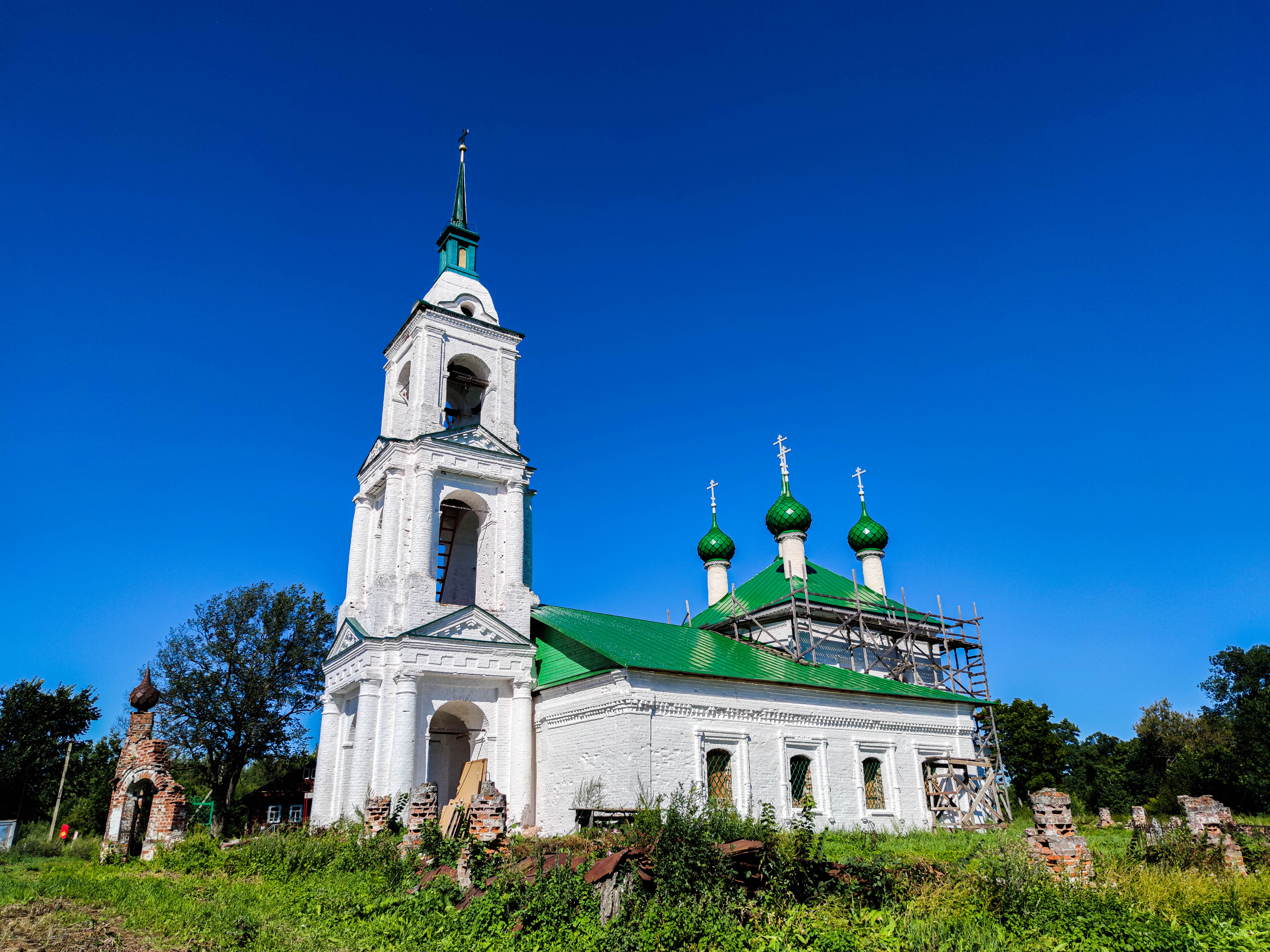 Церковь Троицы Живоначальной (Красное Сумароково) — Википедия