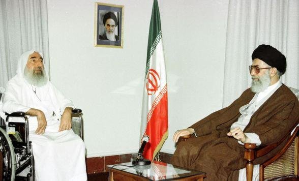 Plik:Ahmed Yassin and Ayatollah Khamenei.jpg