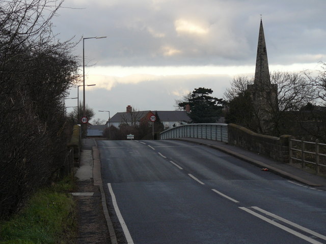 File:Bridge on Tamworth Road Sawley - geograph.org.uk - 1105559.jpg