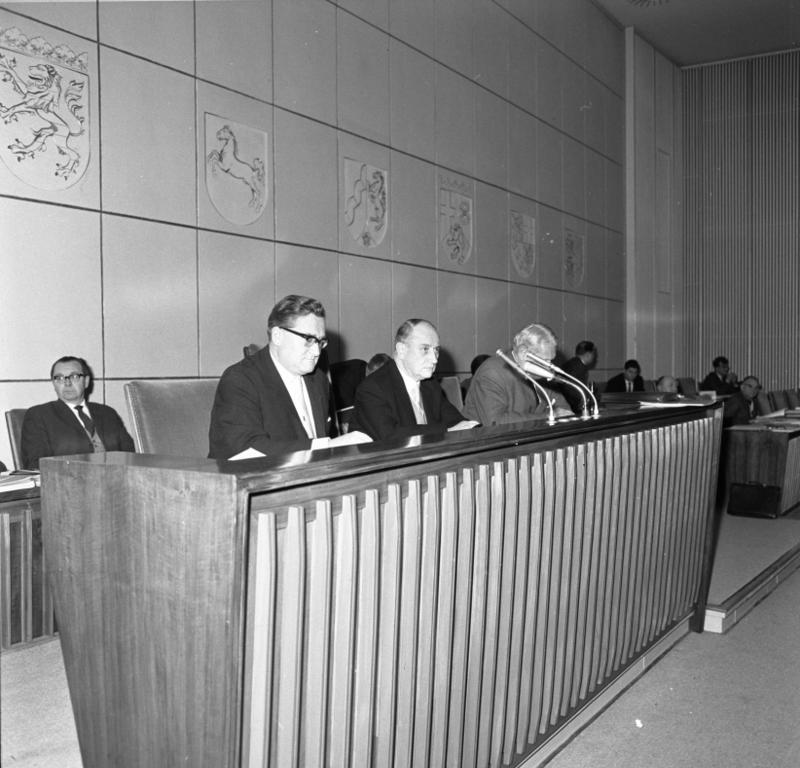 Georg Diederichs Bundesarchiv_B_145_Bild-F012703-0004%2C_Bonn%2C_Plenartagung_des_Bundesrates