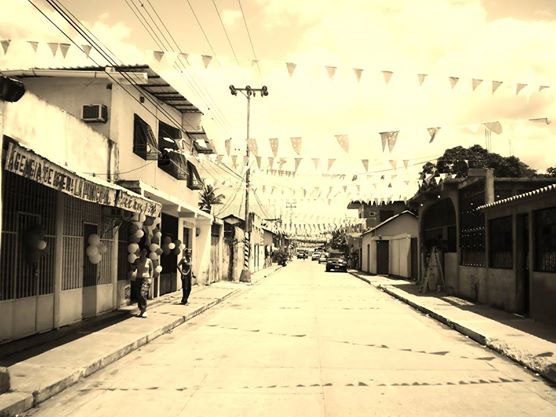 File:Calle Principal de Guanape.jpg