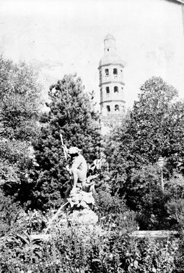 File:Clocher de la chapelle du lycée Gambetta, Cahors, 1891 (3191574036).jpg