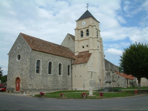 File:Eglise de Congis.jpg