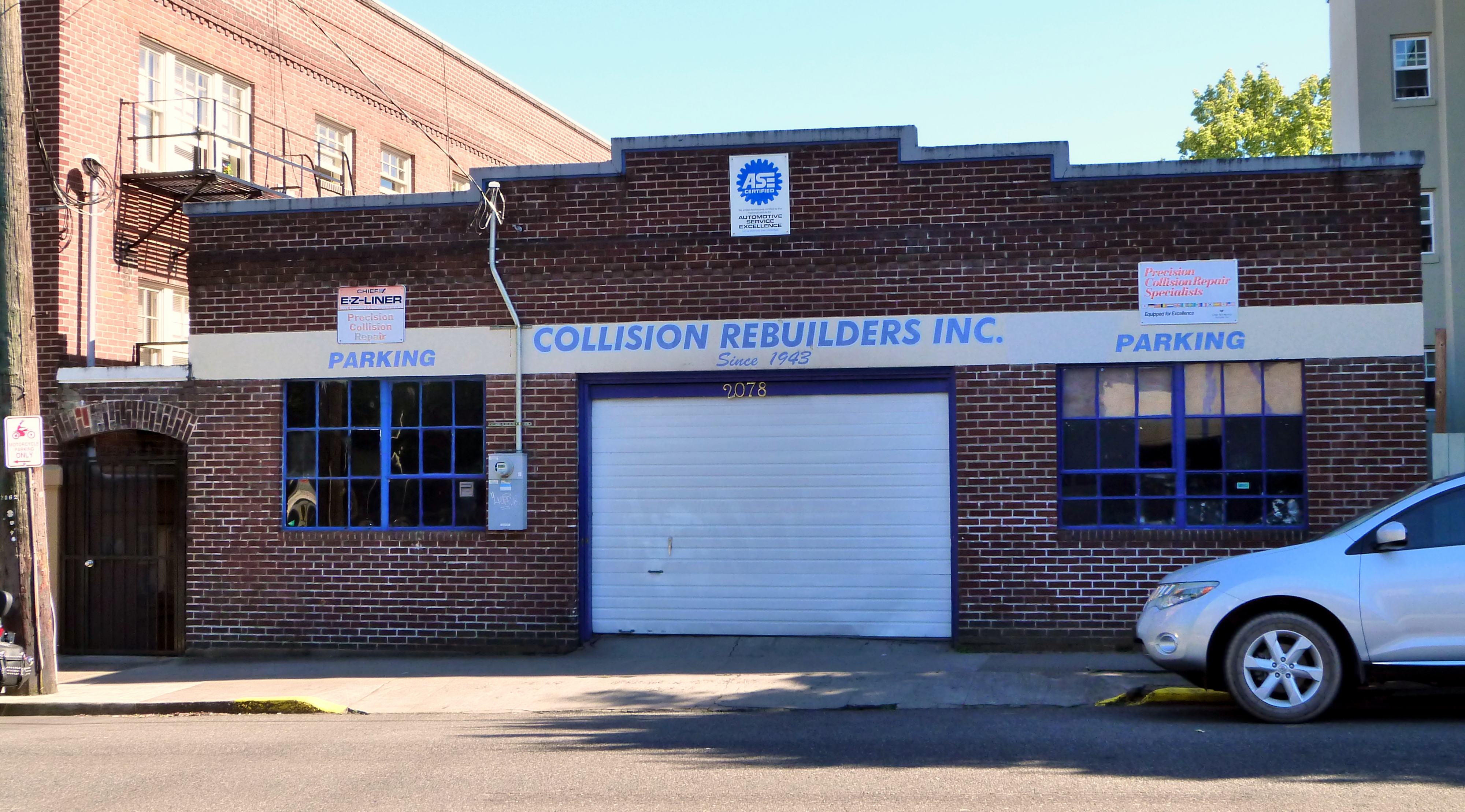 Street garage