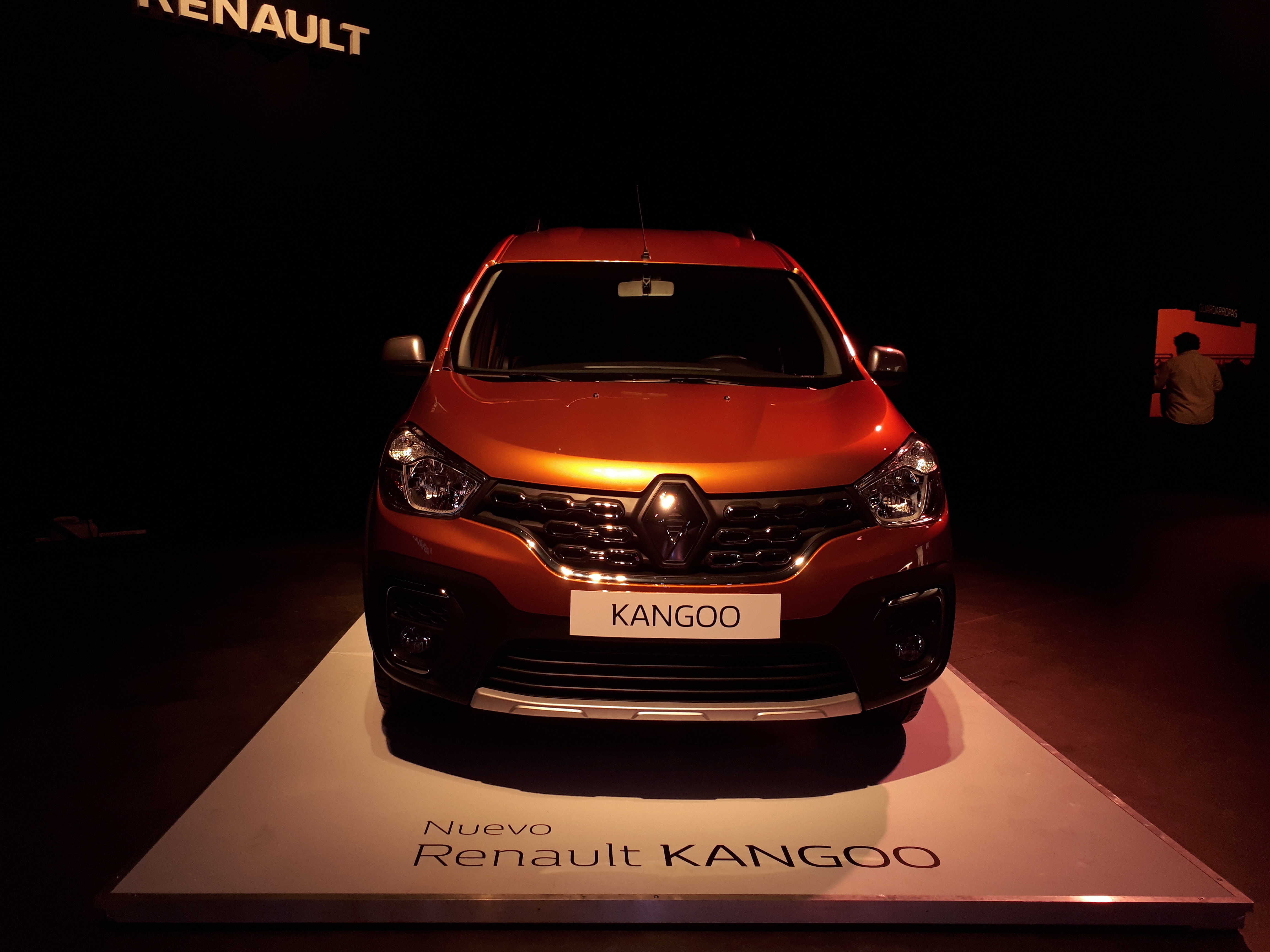 File:Renault Kangoo I front 20090121.jpg - Wikipedia