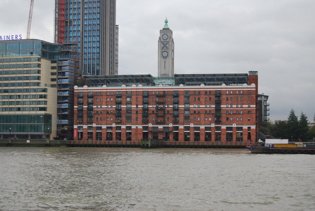 File:OXO Tower - geograph.org.uk - 4341701.jpg