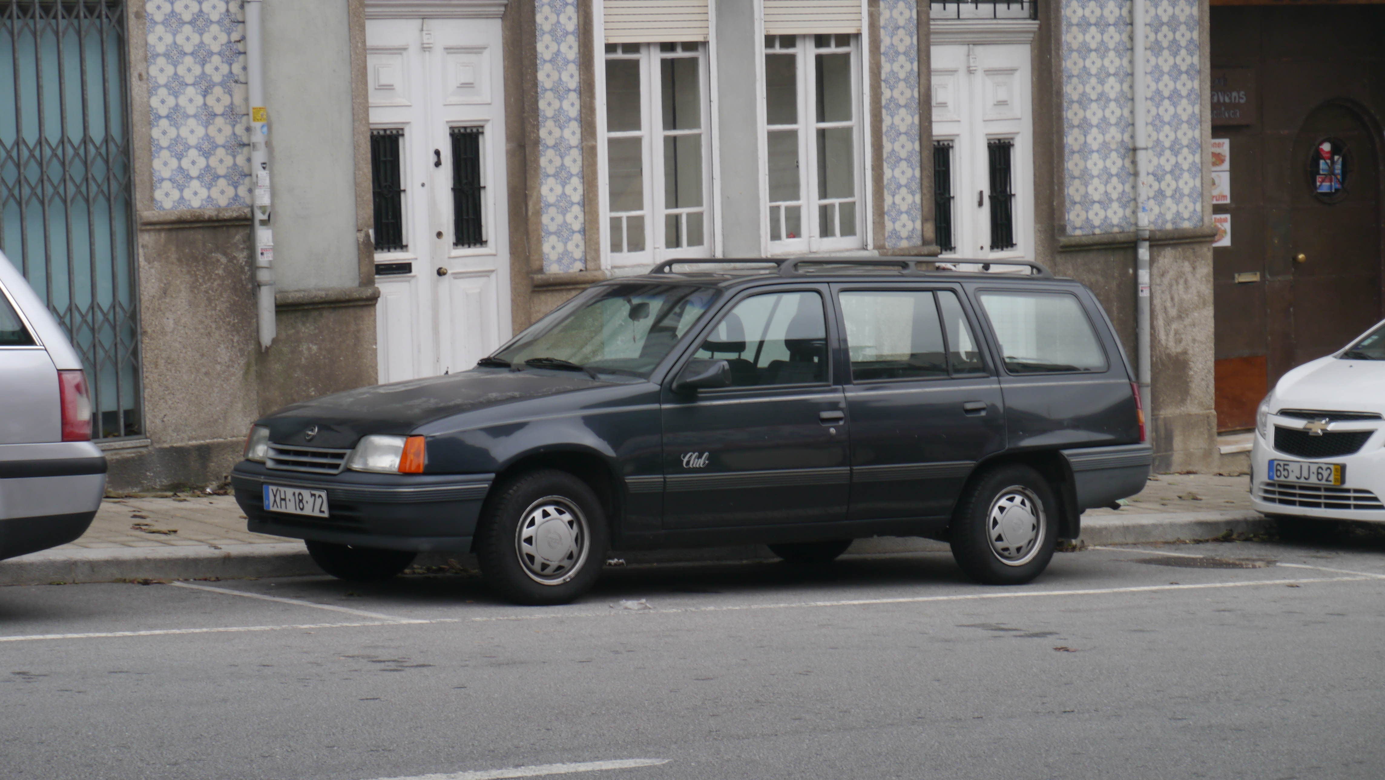 Opel Kadett 1.4i Caravan. Kadett e 1984-1992 универсал. Opel Kadett Caravan 1986 двигатель. Opel Kadett Caravan (e) 1984 Estate.