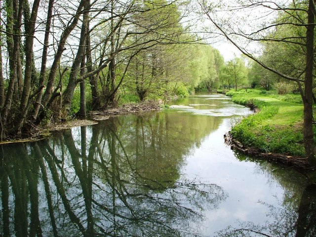 File:River Dun at Butts Green - geograph.org.uk - 423339.jpg