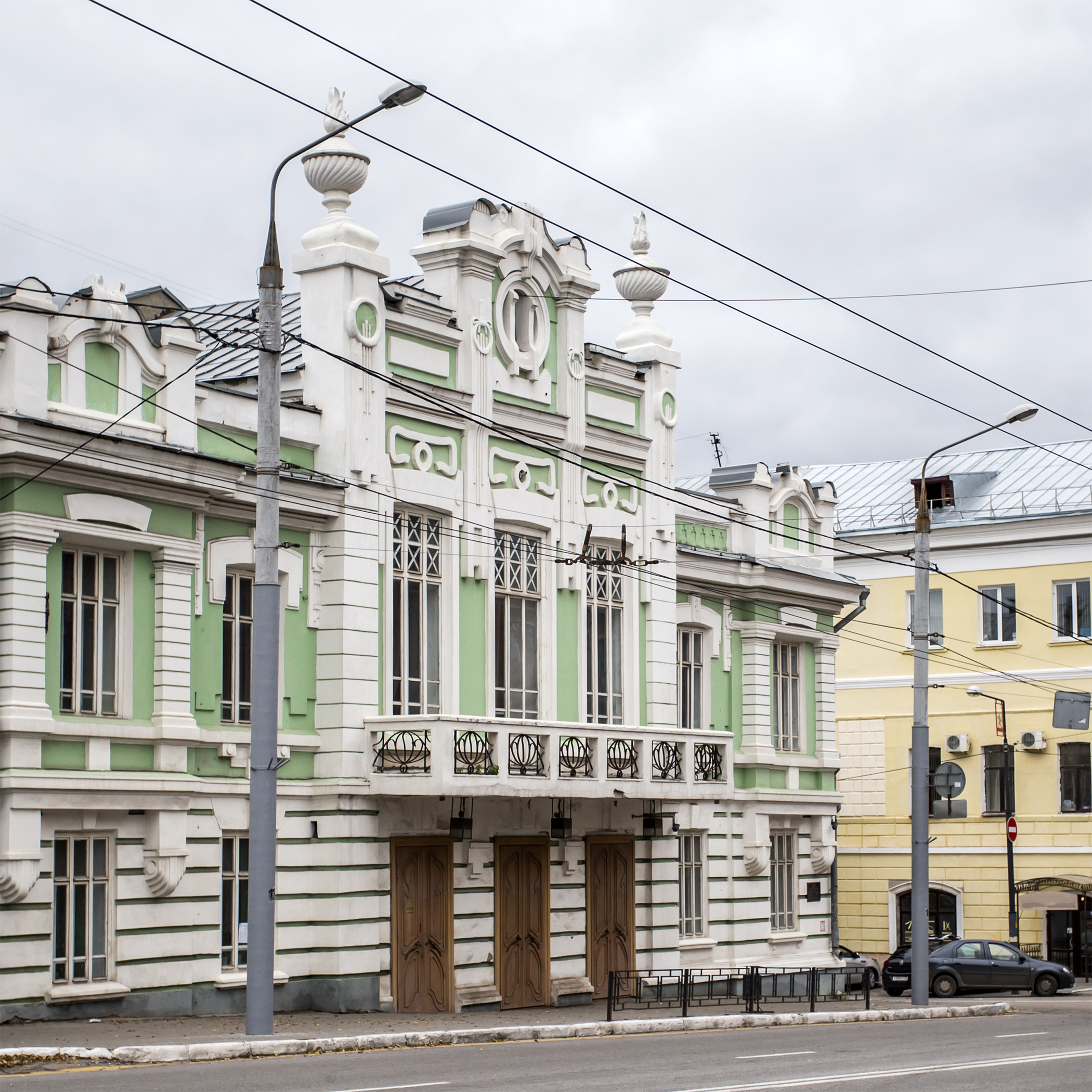 Владимирский областной. Владимирский областной театр кукол. Город Владимир кукольный театр. Владимир улица Гагарина 7 Владимирский областной театр кукол. Народный дом Владимир.