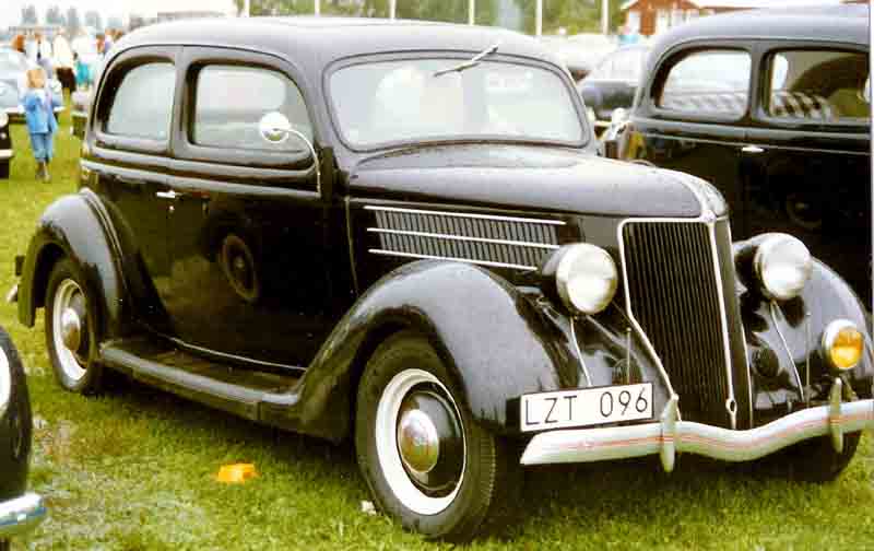 File:1936 Ford Model 68 700 Standard Tudor Sedan LZT096 ...