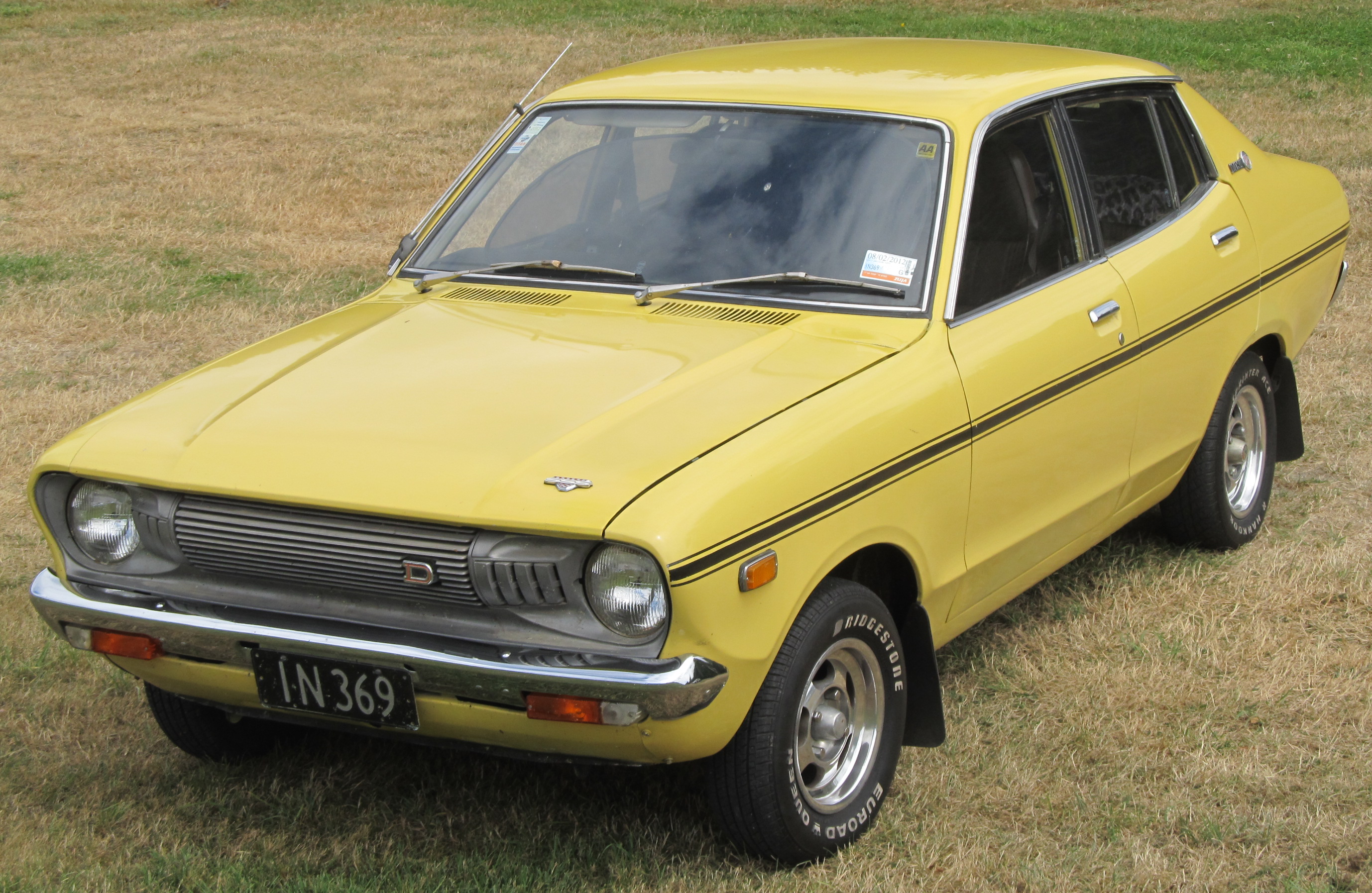 1977_Datsun_120Y_SSS_%286809034060%29.jpg