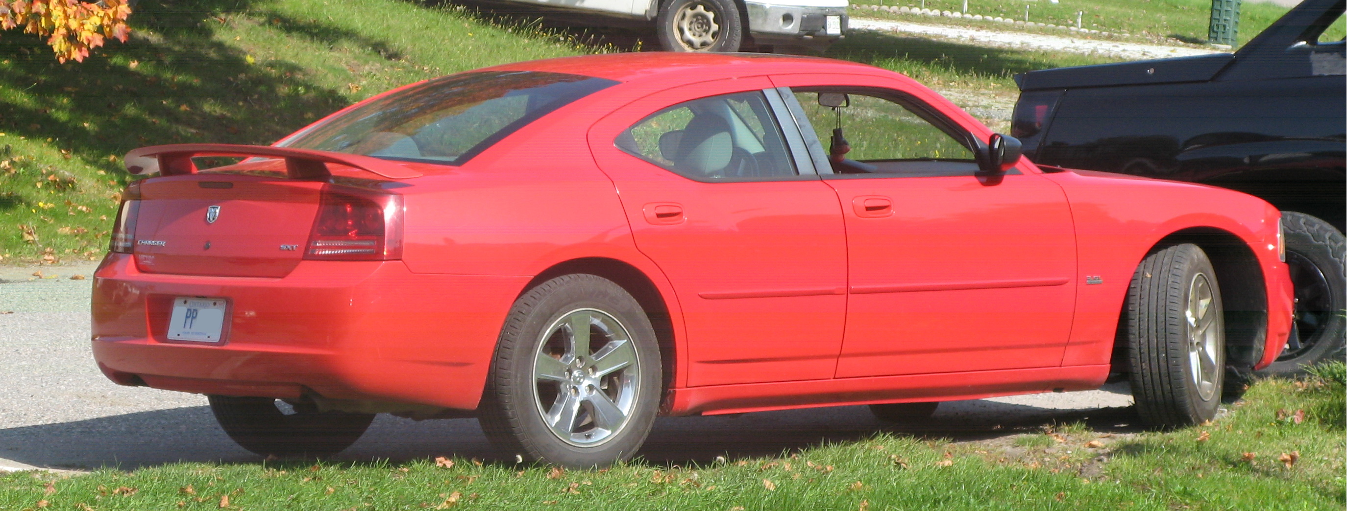 File:2007 Dodge Charger SXT, Rear Right,  - Wikimedia Commons