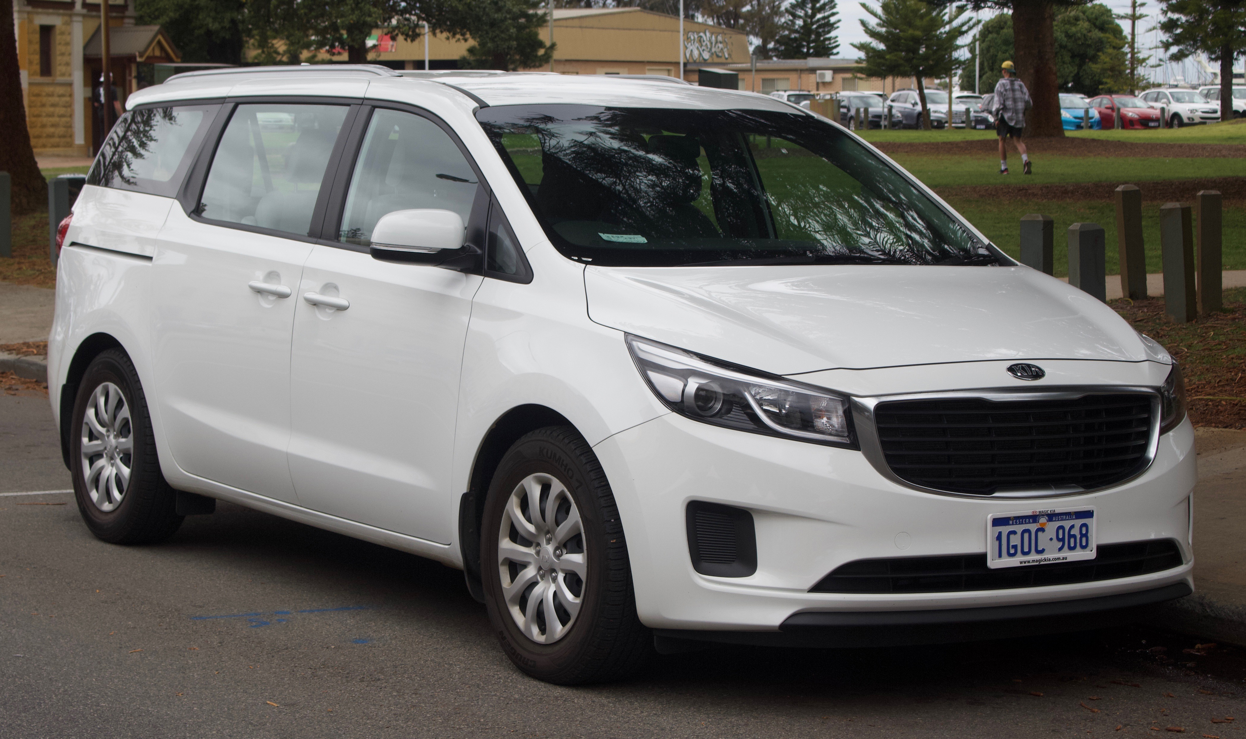 kia van 2018