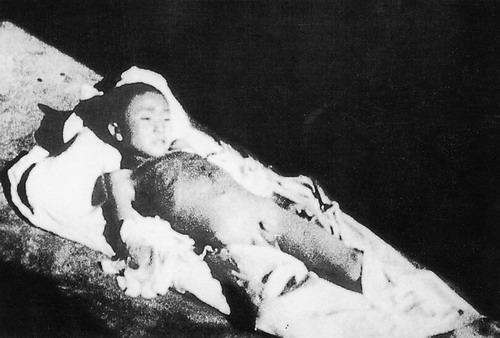 File:A seven-year-old child bayoneted dead by Japanese in Nanjing Massacre.jpg
