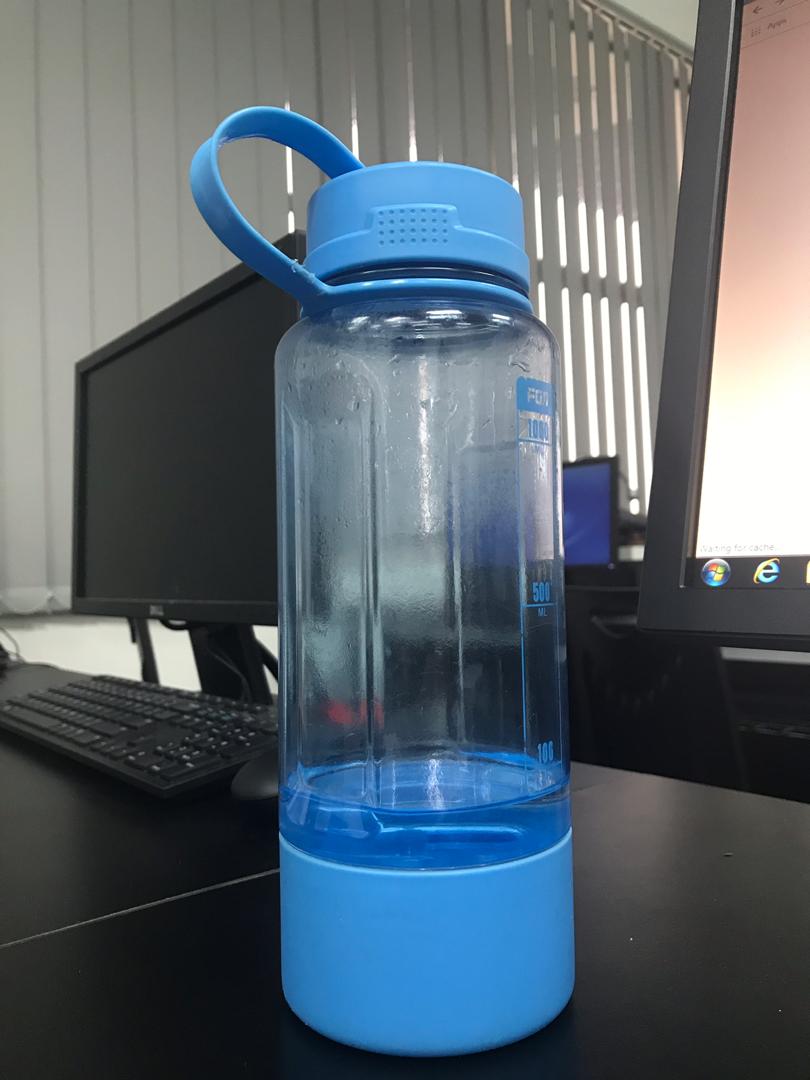 Water bottle - Wikipedia