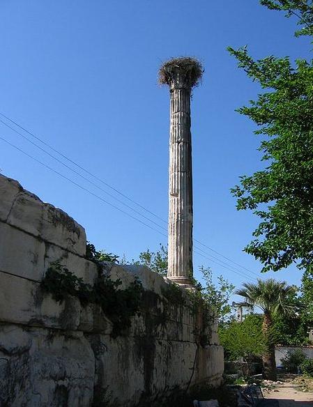 File:Ancient column stork nest Milas Turkey.jpg