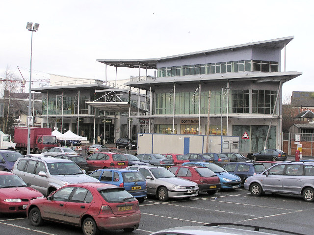 File:Bon Marche, Omagh - geograph.org.uk - 100148.jpg