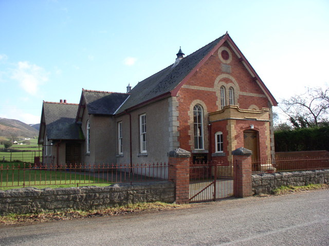 File:Capel Salem - geograph.org.uk - 127734.jpg