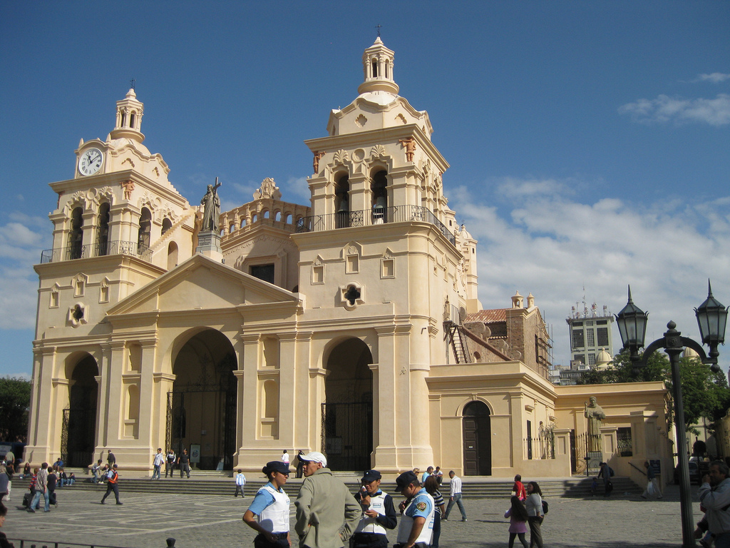 Resultado de imagen de cordoba argentina plaza catedral