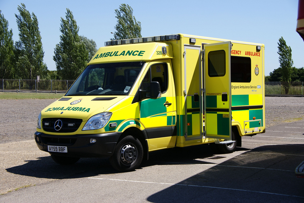 Ambulance - Wikipedia