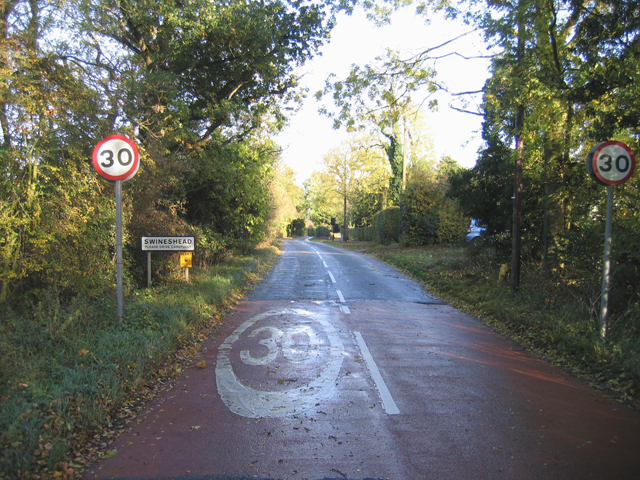 File:Entering Swineshead, Beds - geograph.org.uk - 1553634.jpg