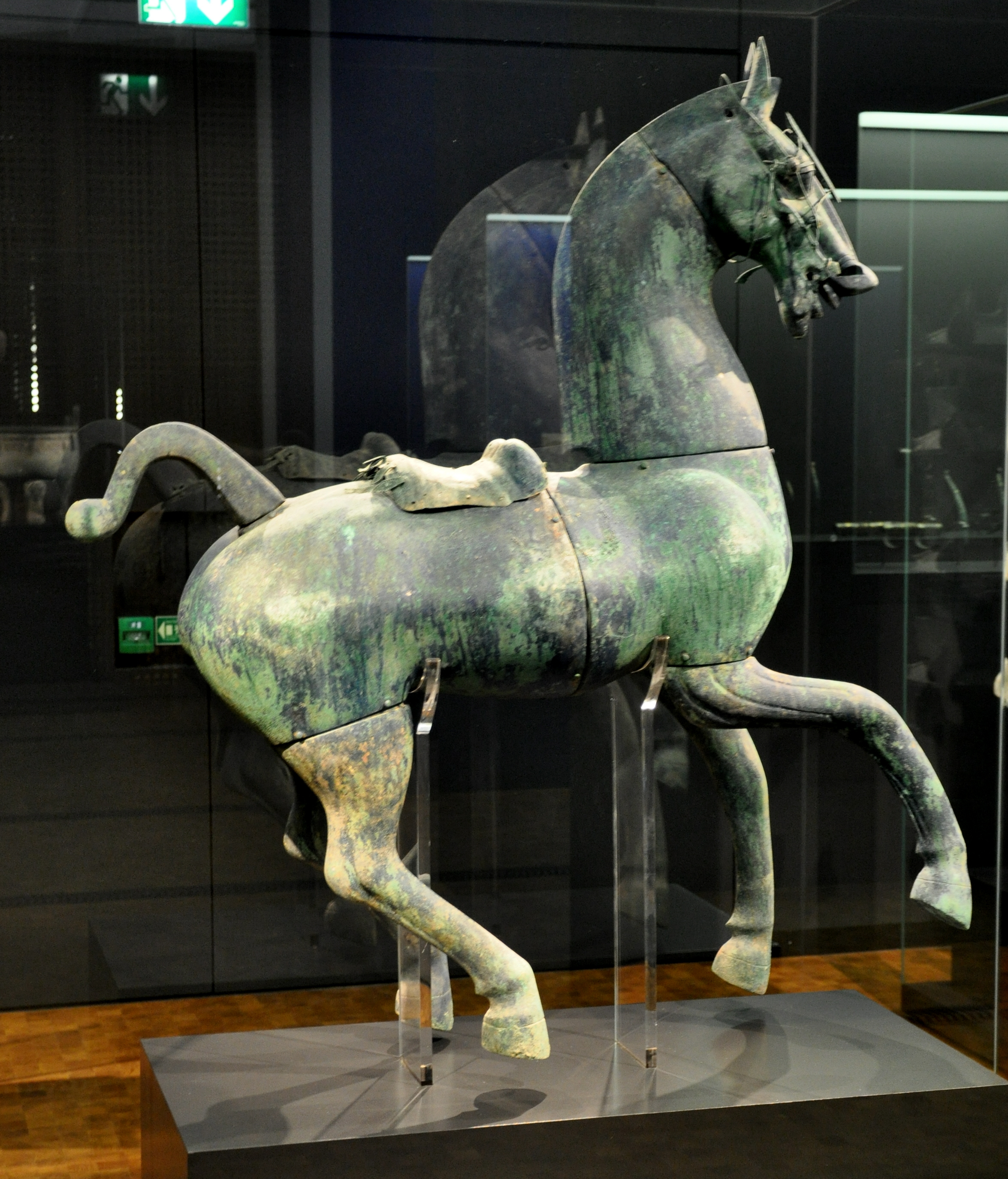 File:Han Pferd Bronze Museum Rietberg img02.jpg - Commons